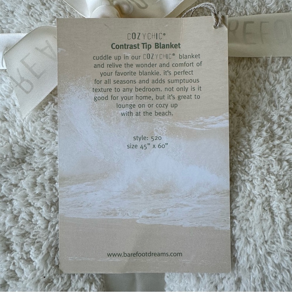 BAREFOOT DREAMS THROW CREAM/WHITE STRIPE - Picture 3 of 4